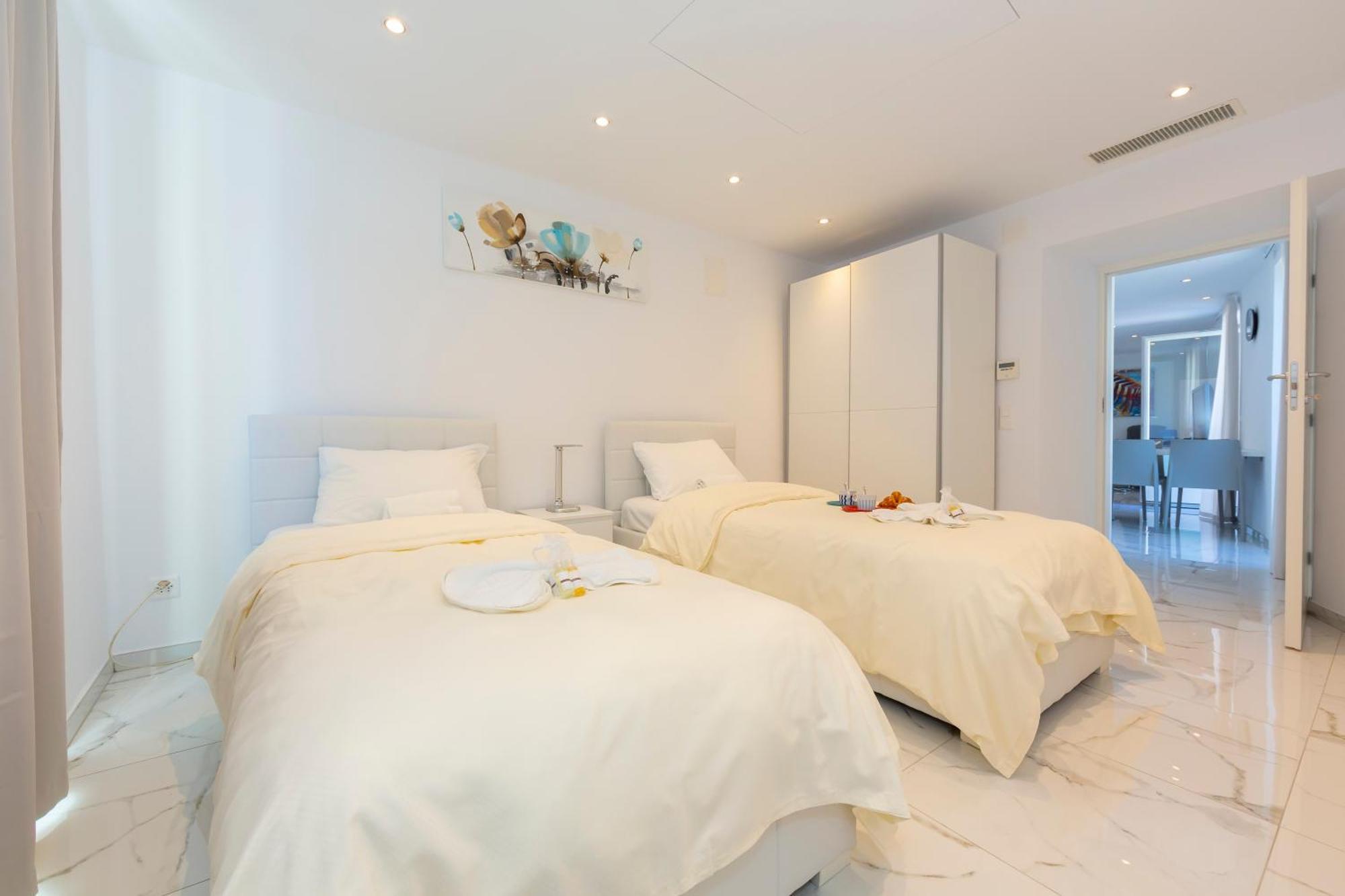 Yellow View Apartment - Happy Rentals Ronco sopra Ascona Luaran gambar