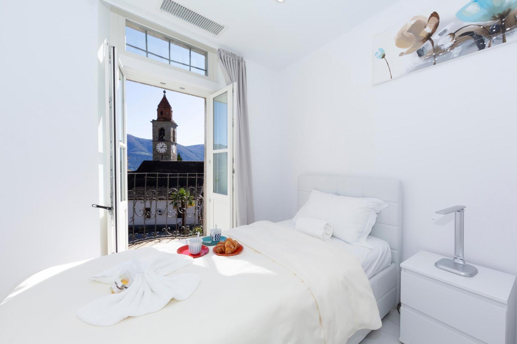 Yellow View Apartment - Happy Rentals Ronco sopra Ascona Luaran gambar