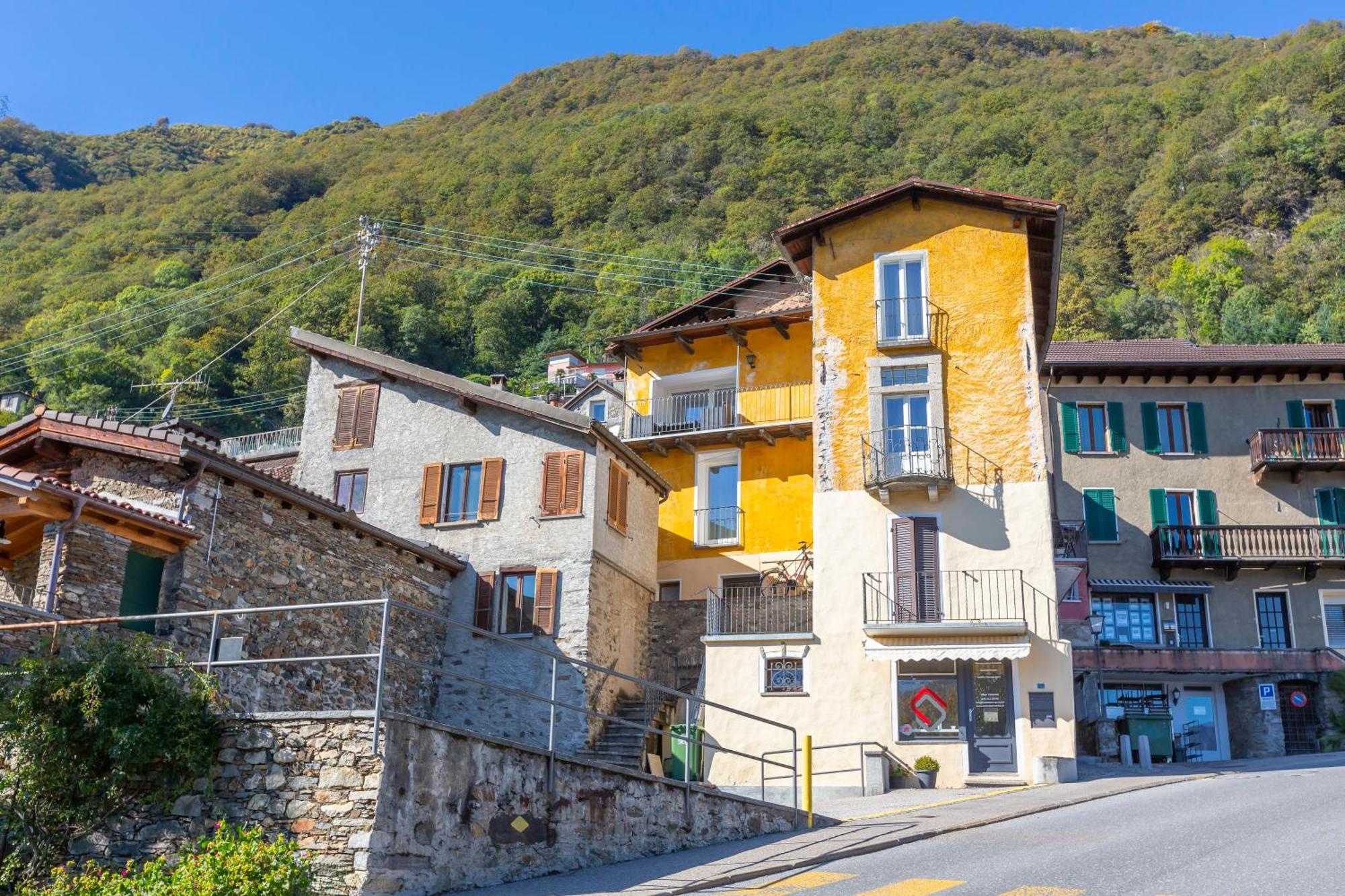 Yellow View Apartment - Happy Rentals Ronco sopra Ascona Luaran gambar